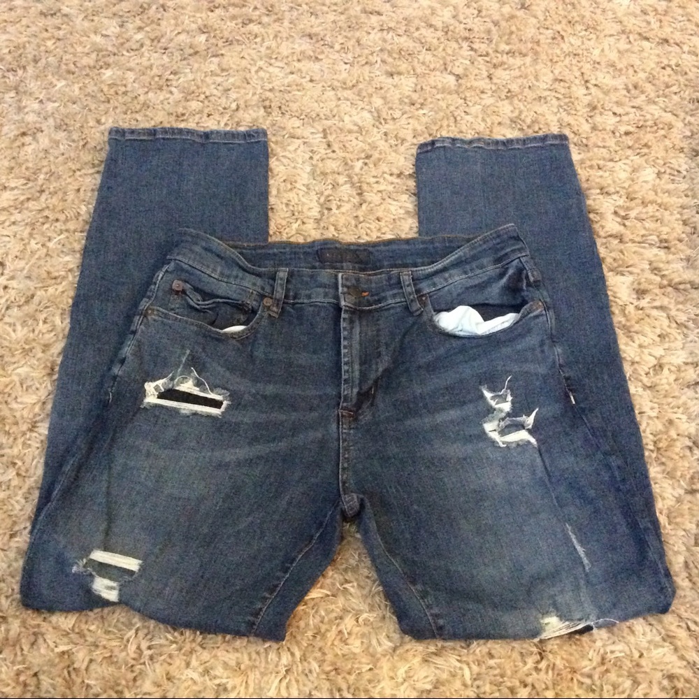 Distressed Aeropostale men straight style jeans